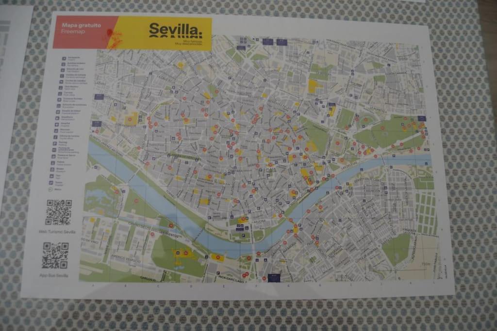 Cozy And Well Connected Apartment Siviglia Esterno foto